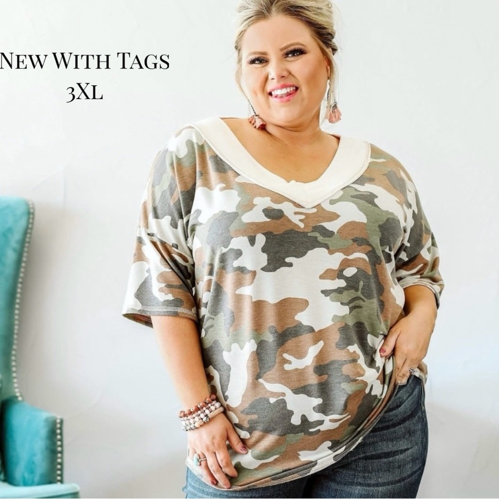 NWT Glitzy Girlz Leave a Trace Curvy Top 3XL Camouflage Casual T-shirt